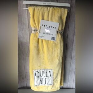 NWT Rae Dunn Yellow Soft 50x60 Throw Blanket with Patch ‘Queen Bee’